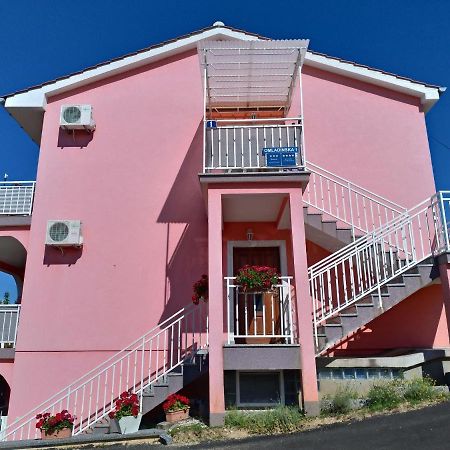 Apartments With A Parking Space Njivice, Krk - 15904 Exterior foto
