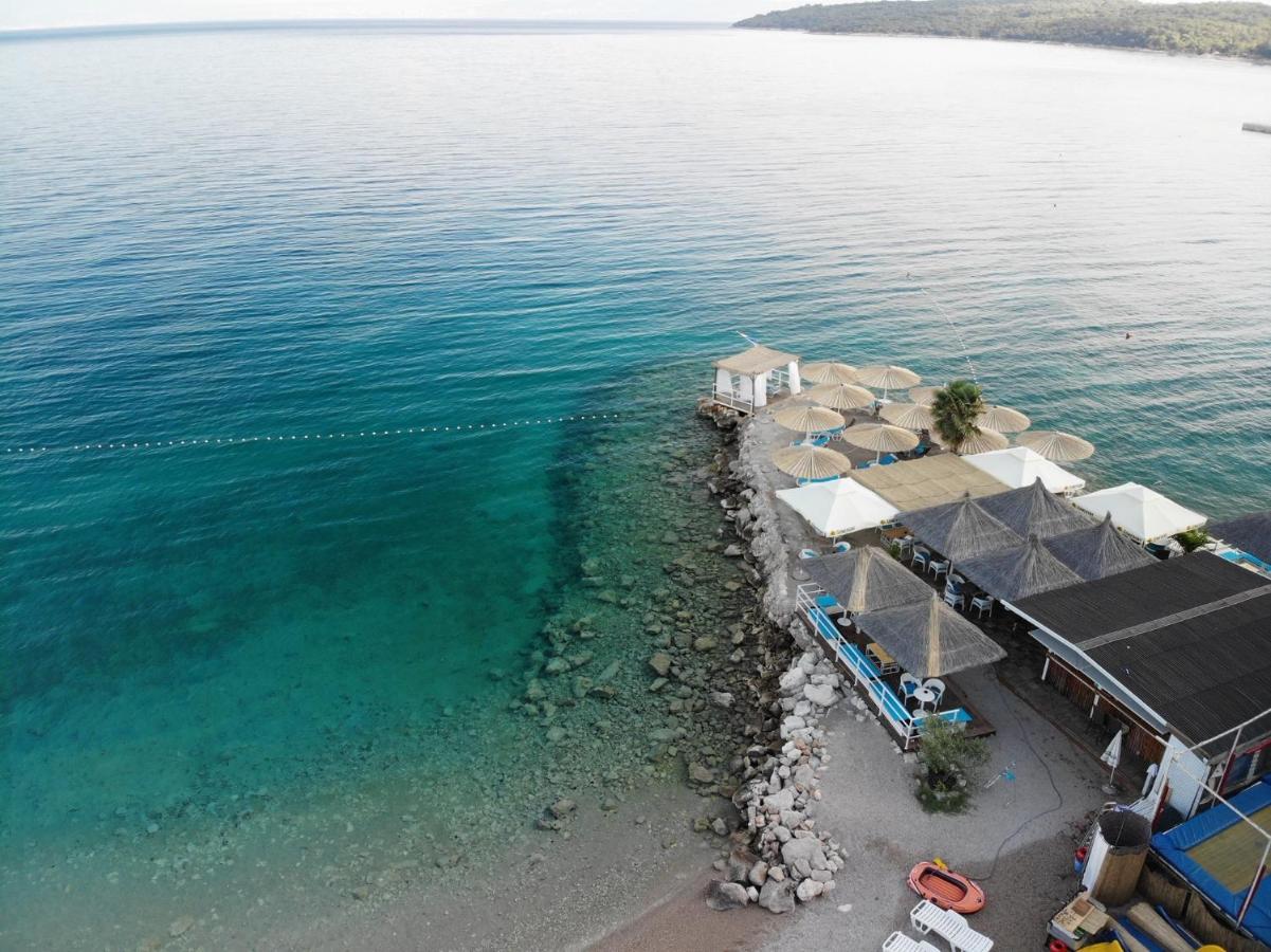 Apartments With A Parking Space Njivice, Krk - 15904 Exterior foto