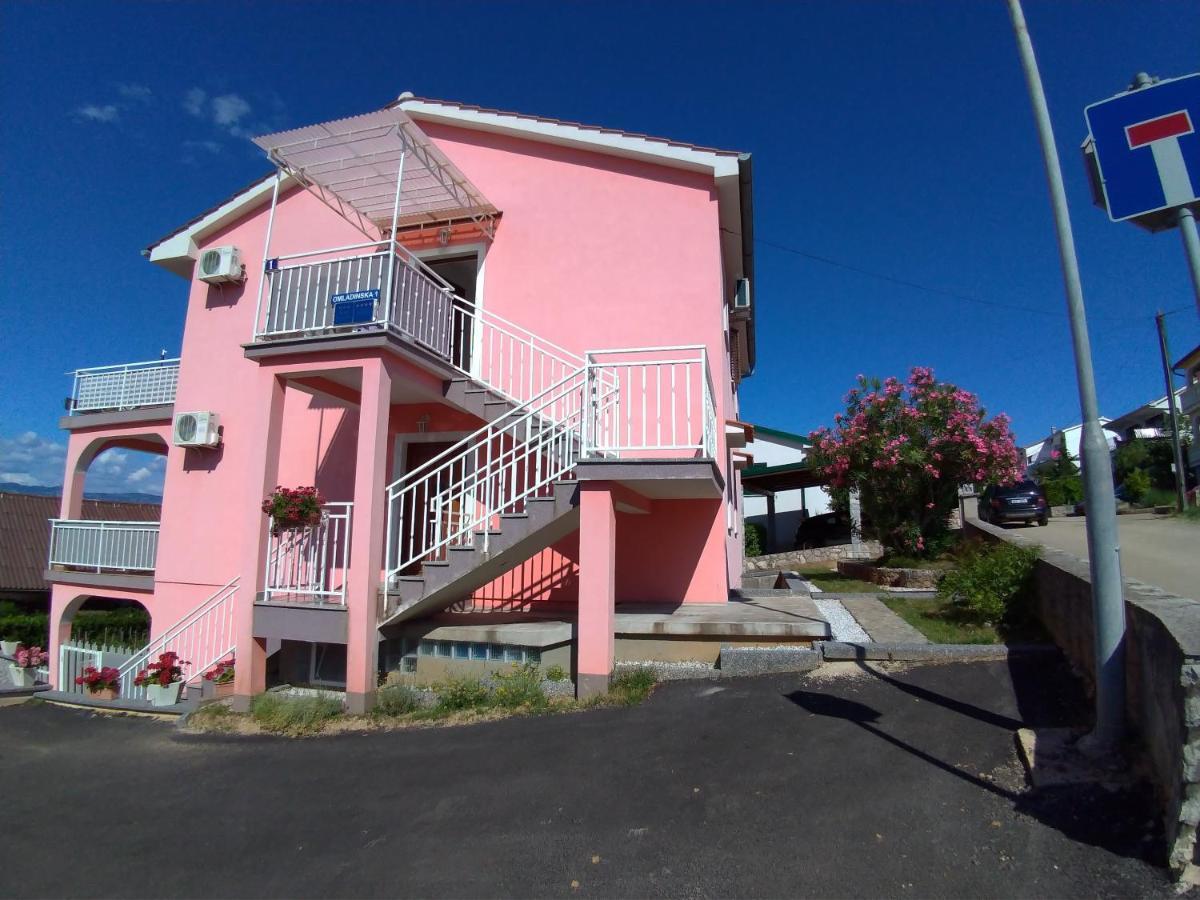 Apartments With A Parking Space Njivice, Krk - 15904 Exterior foto