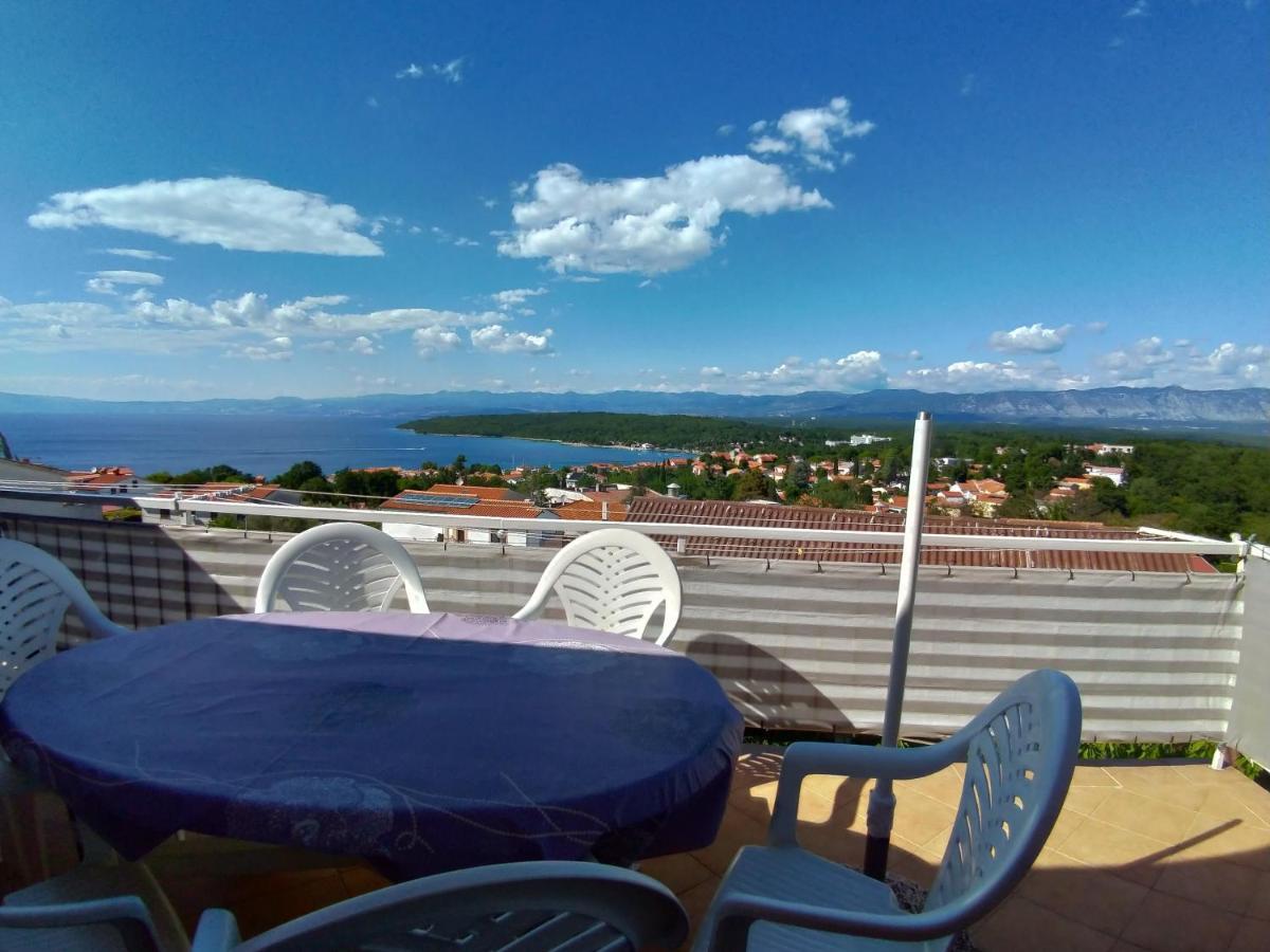 Apartments With A Parking Space Njivice, Krk - 15904 Exterior foto